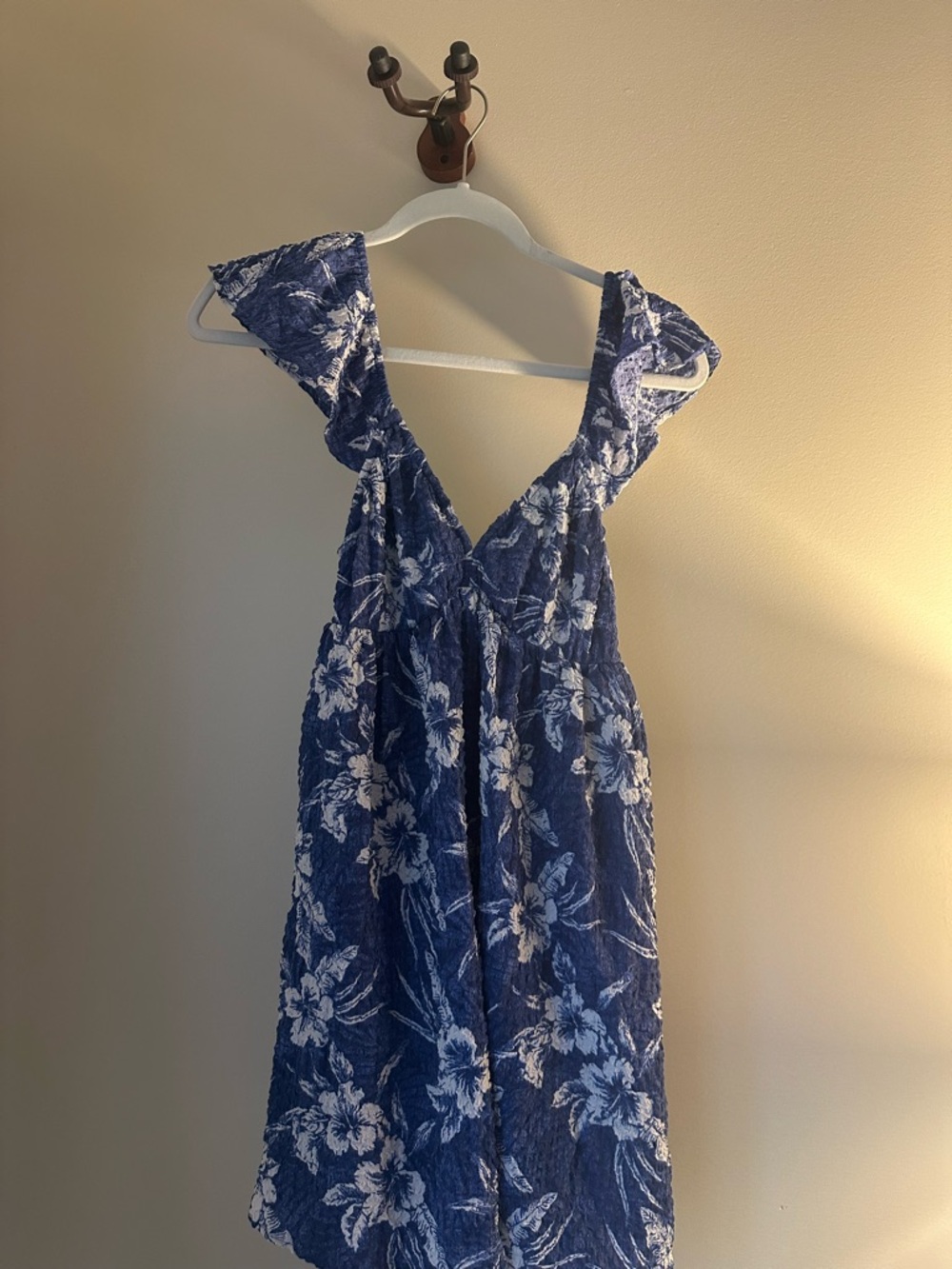 American Eagle Outfitters Blue and White Floral Midi Dress